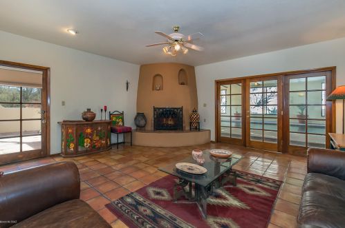 4650 Crestview Cir, Tucson AZ 85745-9207 exterior