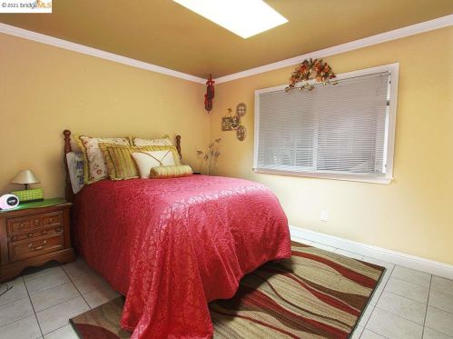 201 Trident Dr, West Pittsburg CA  94565-3525 exterior