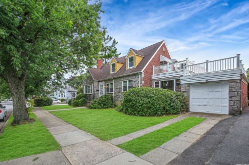 244-20 135th Ave, Jamaica, NY 11422-3117