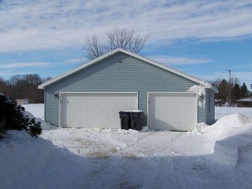 315 Allen St, Random Lake, WI 53075-1805