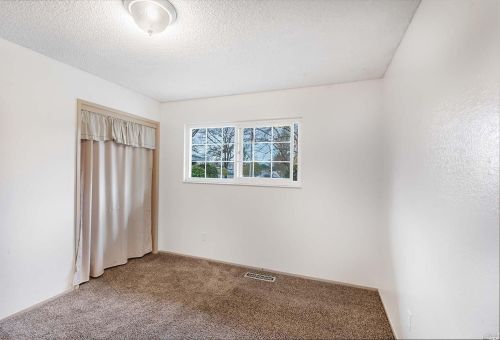 6530 Old Redwood Hwy, Santa Rosa CA  95403-1480 exterior