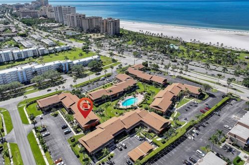 56 Greenbrier St, Marco Island FL  34145-3435 exterior