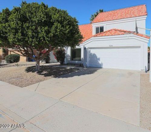 1226 Redfield Rd, Gilbert, AZ 85234-4874