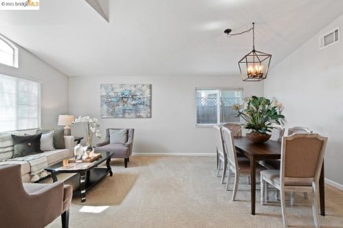 3889 Oak Grove Ct, Oakley CA  94561-4218 exterior