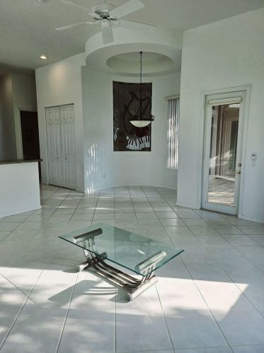 6830 Fiji Cir, Boynton Beach FL  33437-7022 exterior