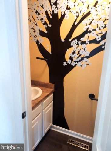 603 Colonial View Rd, Navy Sup Dpt PA  17055-5849 exterior