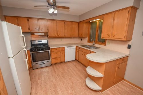 1511 Sandy Ln, Watertown WI  53098-1610 exterior