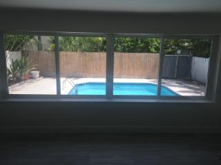 1615 Tyler St, Hollywood FL  33020-5252 exterior