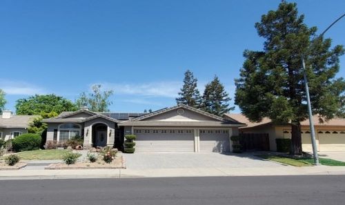 1428 Ranch House Ct, Valley Home, CA 95361-8879