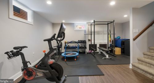 402 Cowpath Rd, Lansdale PA  19446-1516 exterior