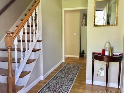 53 Quaker Ridge Rd, Bethel, CT 06801-1253