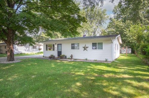 410 Susan Ct, Kouts, IN 46347-9758