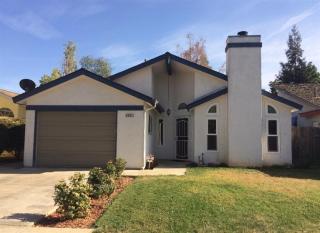 4551 Yale Ave, Fresno, CA 93722-5454