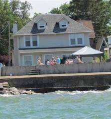27 Middle Ave, Mitiwanga, OH 44839-1217