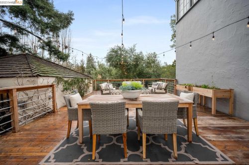 1230 Holman Rd, Oakland CA  94610-2541 exterior