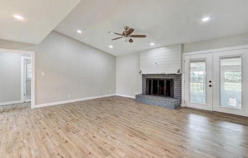 820 Stadium Dr, Georgetown TX  78626-4797 exterior