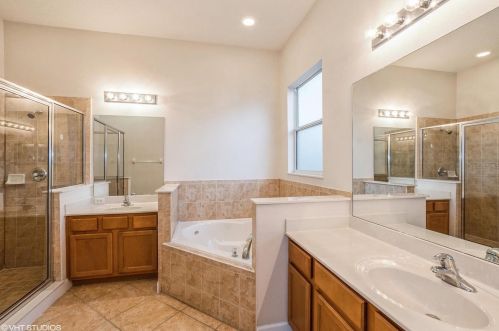 1427 Fairview Cir, Kissimmee FL 34747-6775 exterior