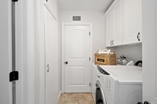 12785 Roswell Ave, Chino CA  91710-3043 exterior