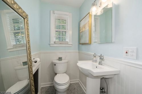 186 1st Ave, Little Falls NJ  07424-2206 exterior