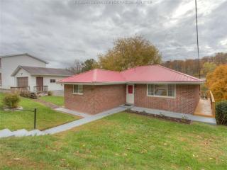 313 Ehman Dr, Charleston, WV 25302-4214