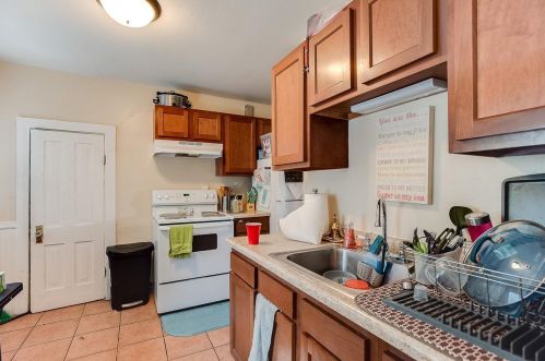 372 Aurora Ave, Saint Paul MN 55103-2216 exterior