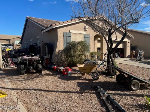 1350 Poncho Ln, San Tan Valley, AZ 85143-3217