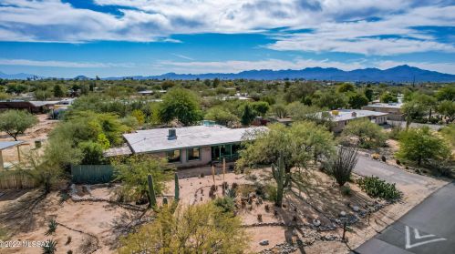 1887 Paseo Monserrat, Tucson, AZ 85704-1326