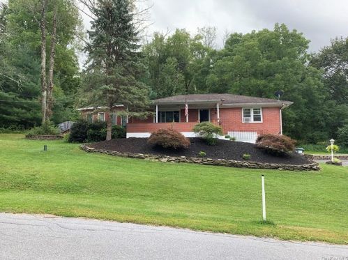 18 Old Mt Peter Rd, Warwick, NY 10990-3706