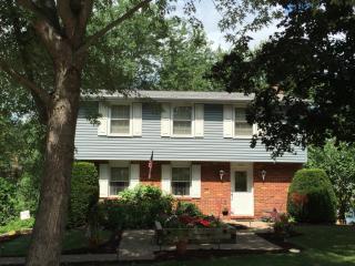 5016 Meadowridge Ln, Gibsonia, PA 15044-8234