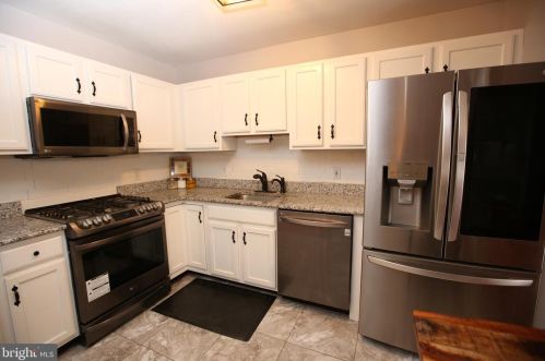 108 Violet Ln, Trenton NJ  08638-2031 exterior