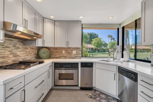 1 Palma Dr, Rancho Mirage CA  92270-3878 exterior