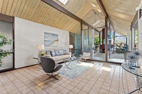 1103 Homestead Rd, Sunnyvale CA  94087-5156 exterior