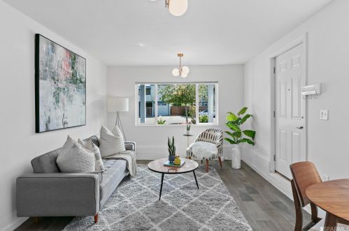 1470 12th St, Oakland CA 94607-2048 exterior