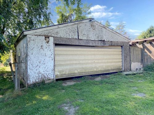 315 Hamilton Ave, Hermitage PA  16121-2002 exterior