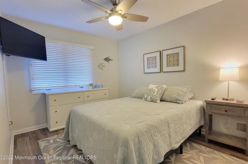 114 Westmont Ave, Lavallette NJ 08735-2042 exterior