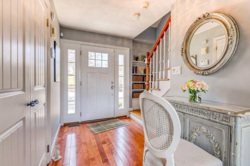 430 Nanaquaket Rd, Tiverton, RI 02878-4753