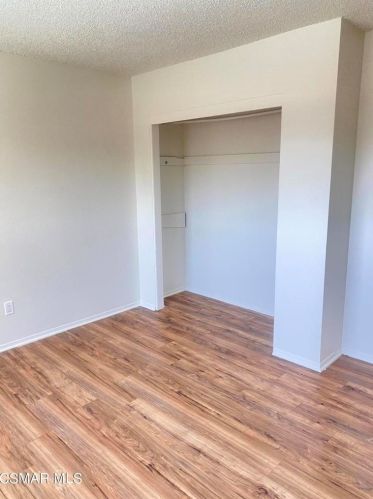 1290 Parkhurst St, Simi Valley CA 93065-4444 exterior