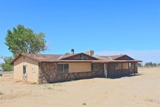 4686 Rancho Rd, Phelan, CA 92371-8100