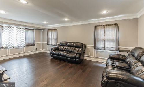 131 Toledo Ln, Willingboro NJ  08046-3722 exterior