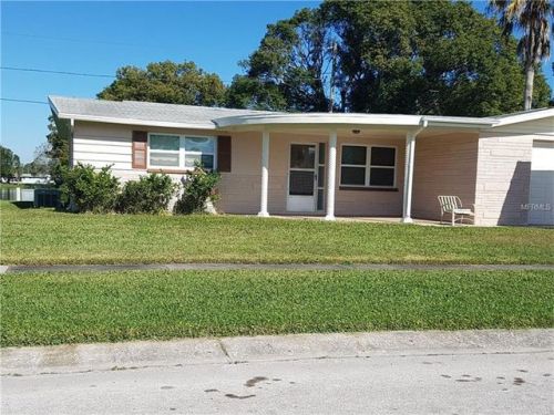 5113 Mitzi Ln, Tarpon Springs, FL 34690-4444