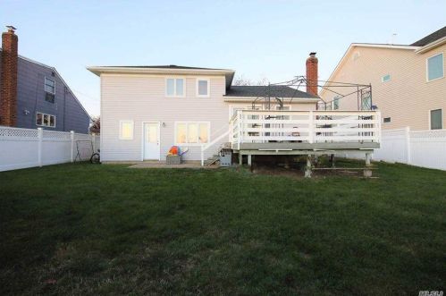 17 Arden Rd, East Rockaway, NY 11518-2401