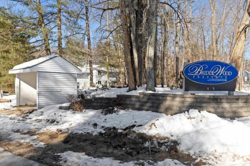 616 Portland St, Rochester NH  03867-2438 exterior