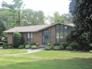 12010 Olympic Dr, Knoxville, TN 37934-3717