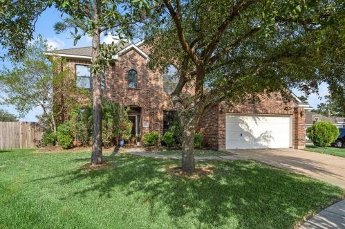 19306 Luna Falls Ct, Tomball, TX 77377-7859