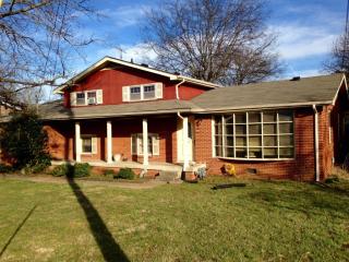 514 Rural Hill Rd, Nashville, TN 37217-4121