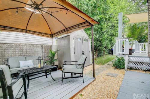 10 Calvin Ct, Old Bridge NJ  08857-2147 exterior