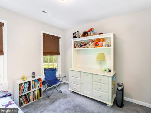 60 Kinsley Ln, Fredericksburg VA  22406-4089 exterior