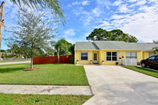 102 Oakwood Dr, Jupiter, FL 33458-7612