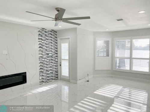 3591 177th Ave, Hollywood FL  33029-1666 exterior