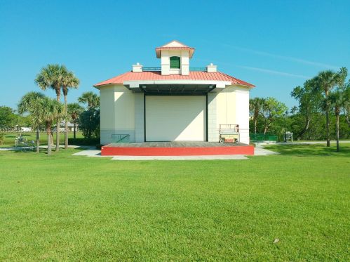 1100 Indiantown Rd, Jupiter FL  33477-5140 exterior